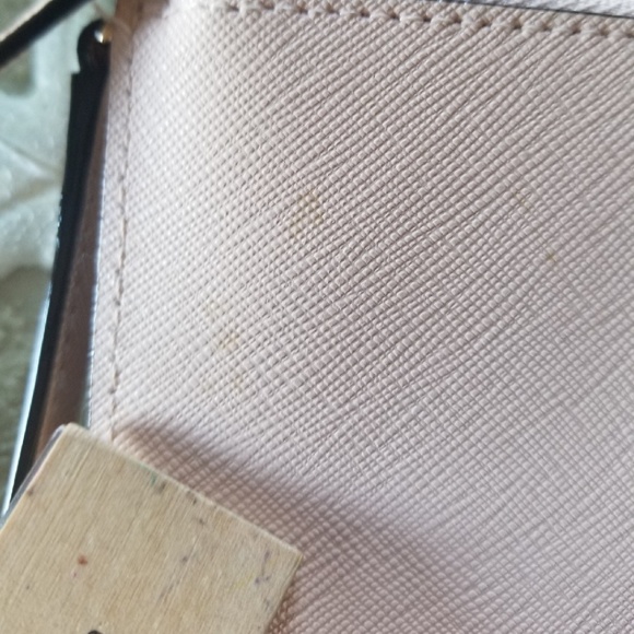 Beautiful Soft Pink Kate Spade Wristlet Like New - Picture 5 of 5